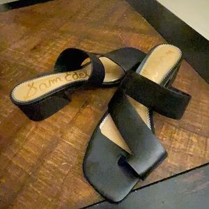 Sam Edelman 1.5” heeled leather sandal